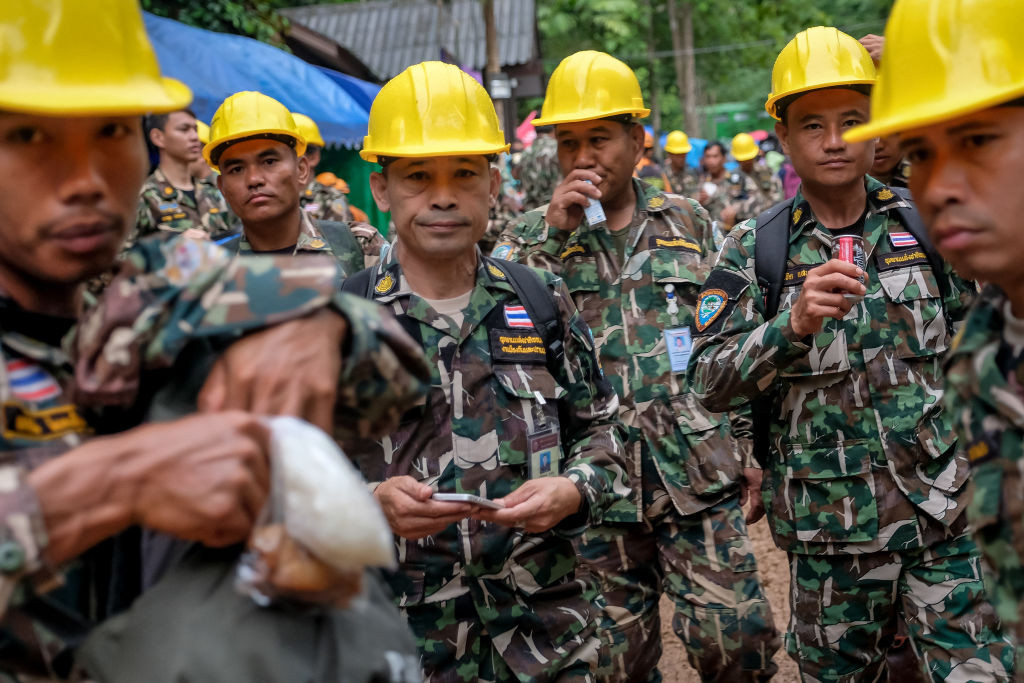Cum s-ar putea desfășura misiunea de salvare a copiilor blocați în peștera din Thailanda