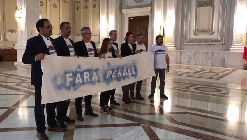Campania ”Fără penali” mai are nevoie de 100.000 de semnături, chiar dacă a depășit pragul de 500.000