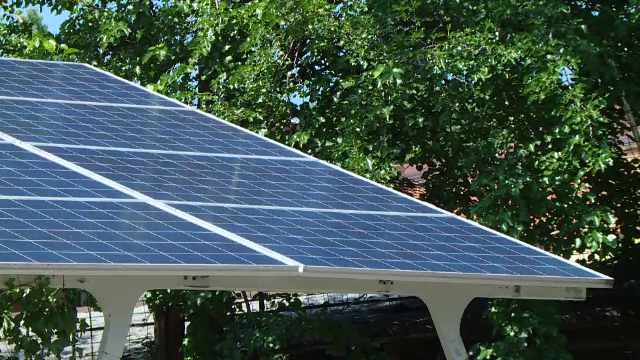 Ajutor de 5.000 de euro pentru românii care vor să-şi producă singuri energia electrică