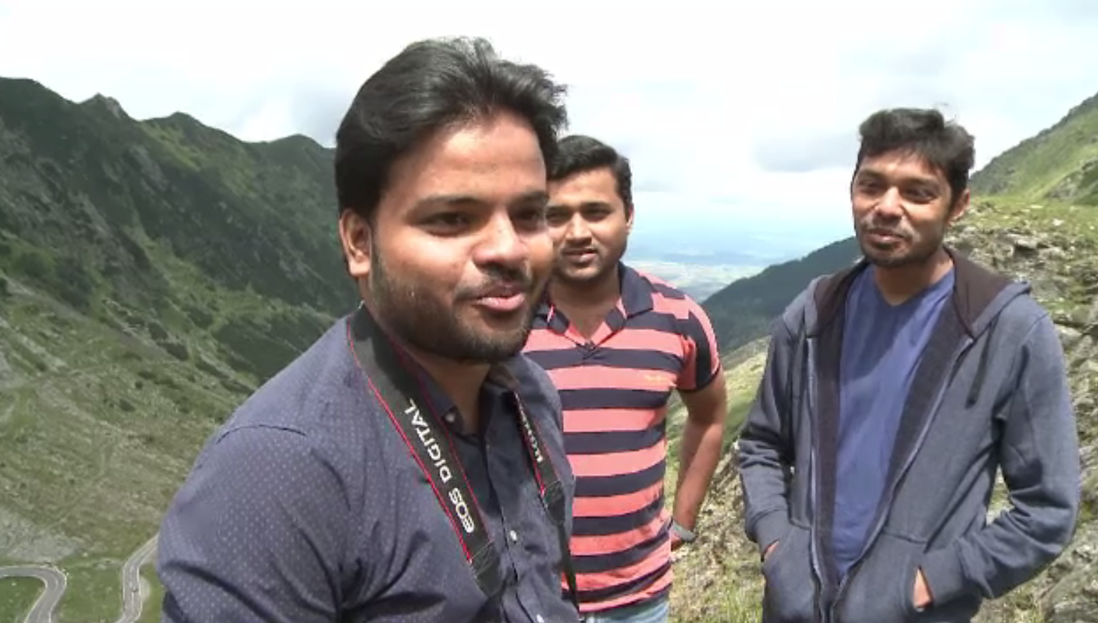 Reacția unor turiști din India după ce au vizitat pentru prima dată Transfăgărășanul