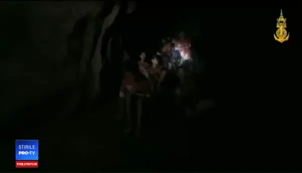 Cum s-ar putea desfășura misiunea de salvare a copiilor blocați în peștera din Thailanda