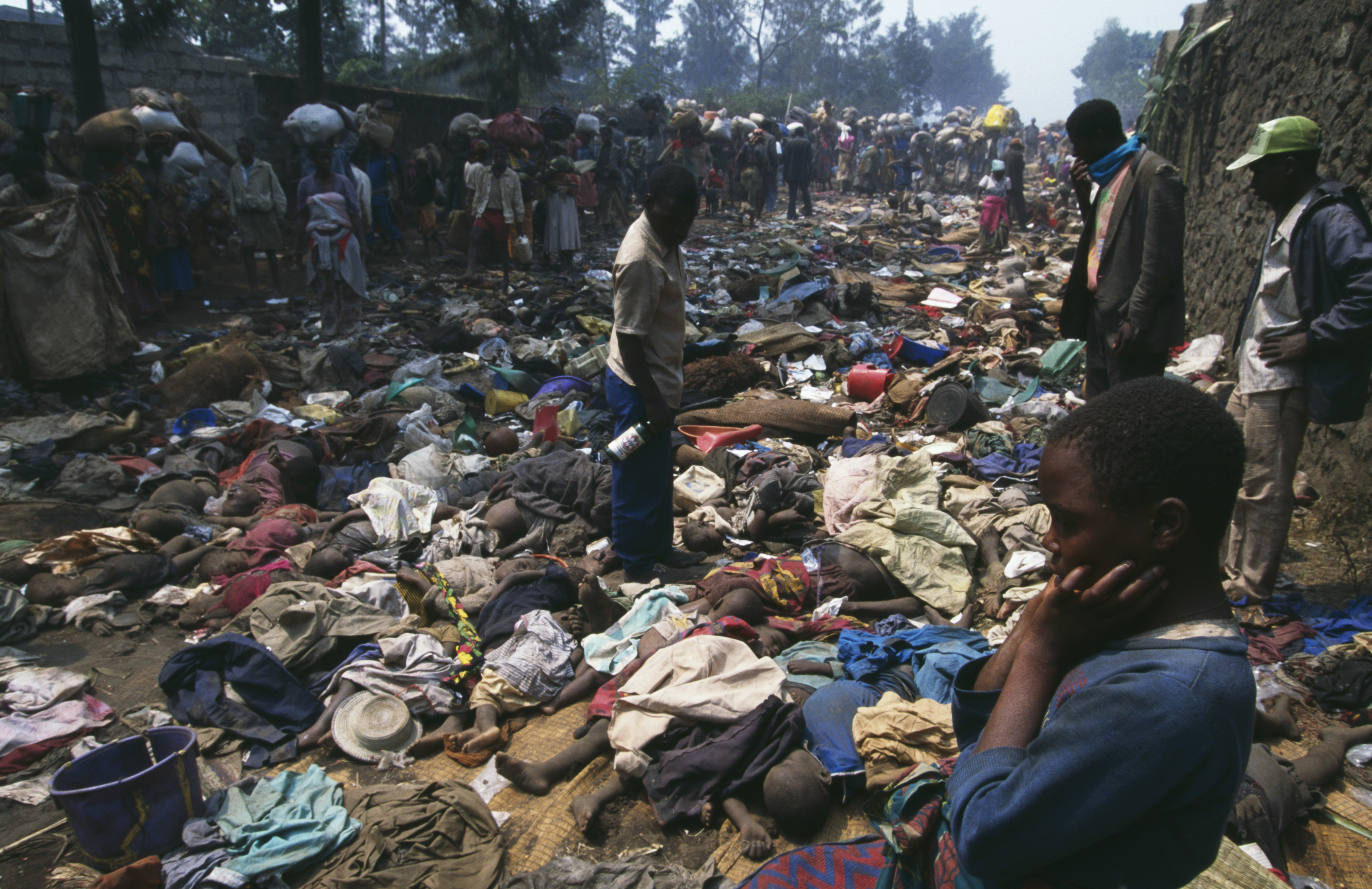 Țara în care băieții sunt obligați să-și violeze propriile mame și există dovezi de canibalism