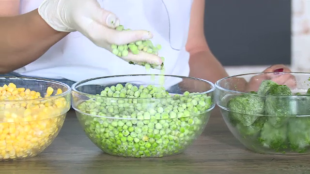 Alerta legumelor infectate cu Listeria, loturi retrase și în România. Anunțul autorităților