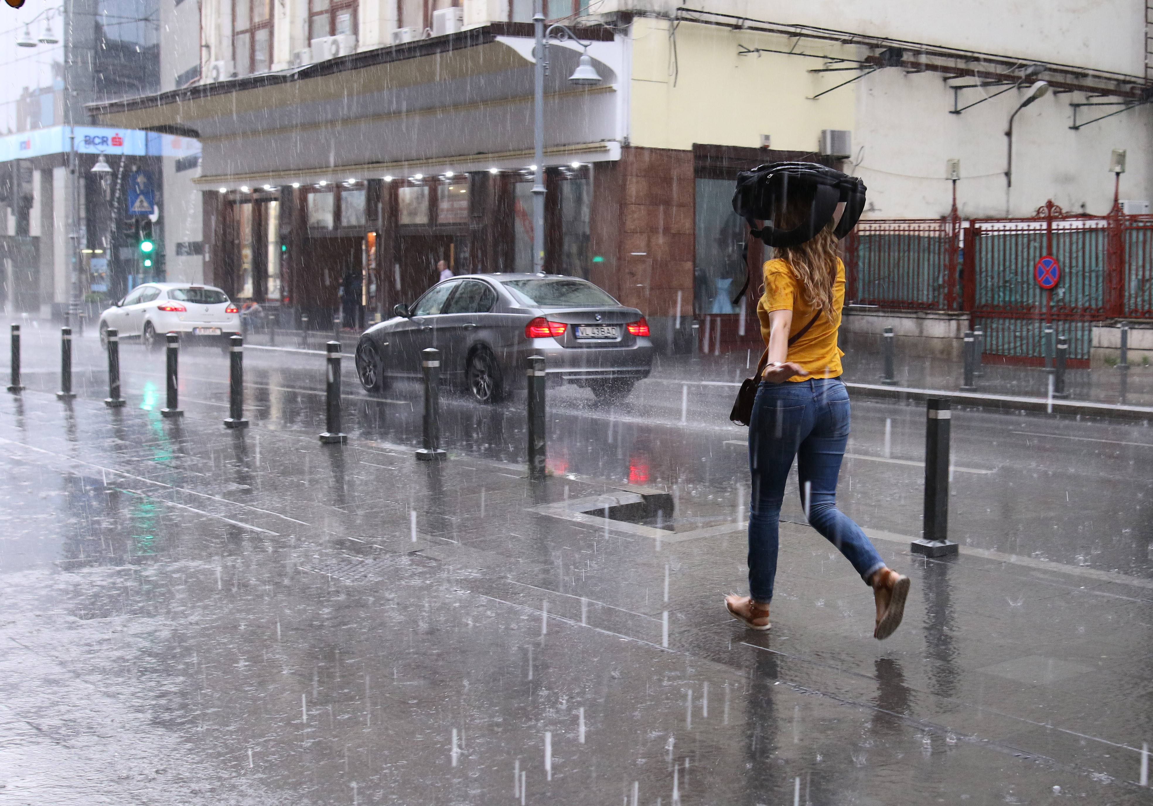 Vremea 15 septembrie 2018. Înnorări, ploi și descărcări electrice în unele zone ale țării