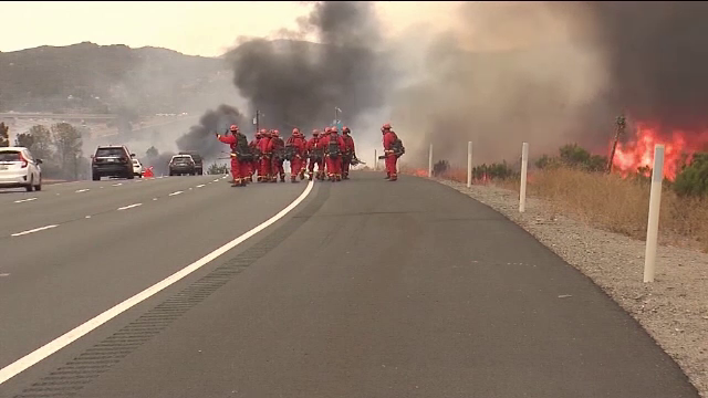 9.000 de hectare pârjolite de incendiile provocate de caniculă, în California. Mii de oameni, evacuați
