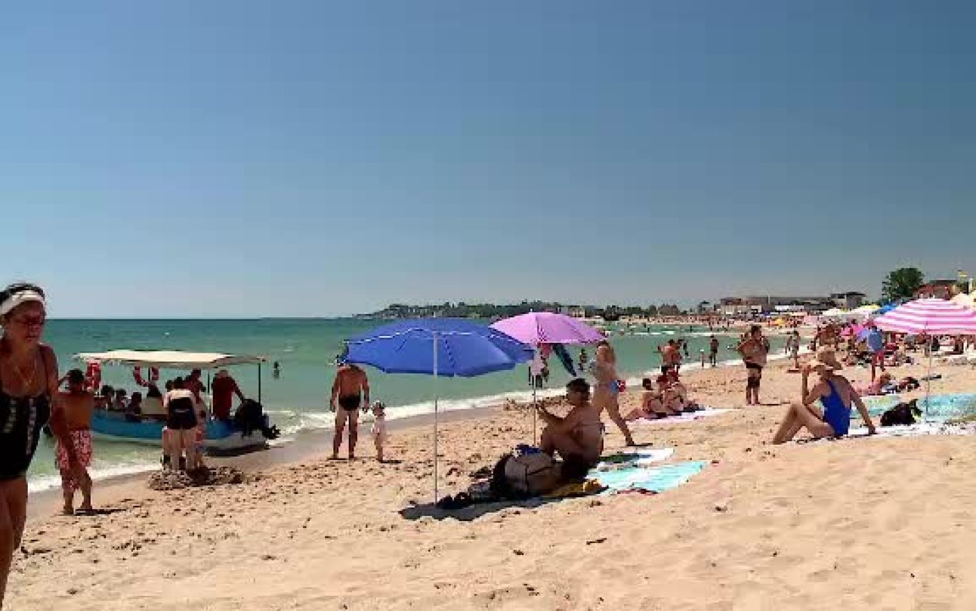 Afaceri pe internet cu tichetele de vacanță de la stat. Prețurile la care sunt vândute