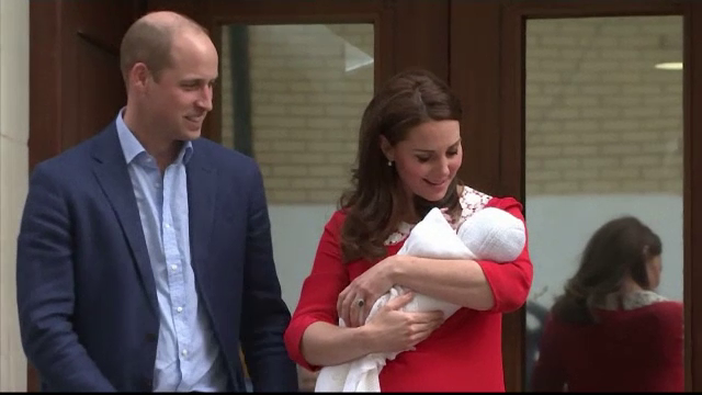 Louis, al treilea copil al prinţului William şi ducesei Catherine, botezat luni
