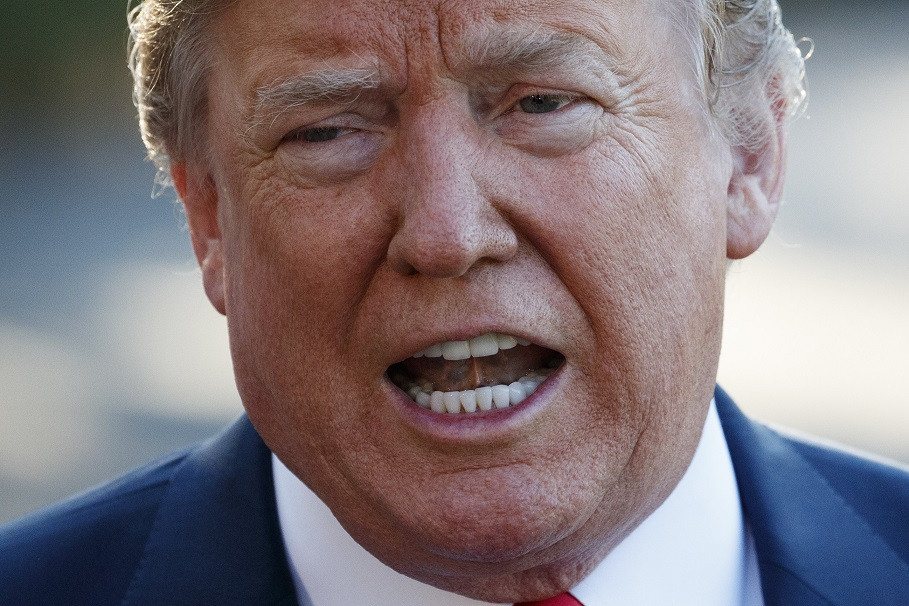 Trump a plecat în turneul european care va decide soarta NATO