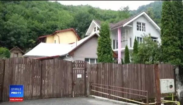 Ipotezele anchetatorilor în cazul profesorului universitar ucis în locuinţă. Ce s-a întâmplat cu fiul