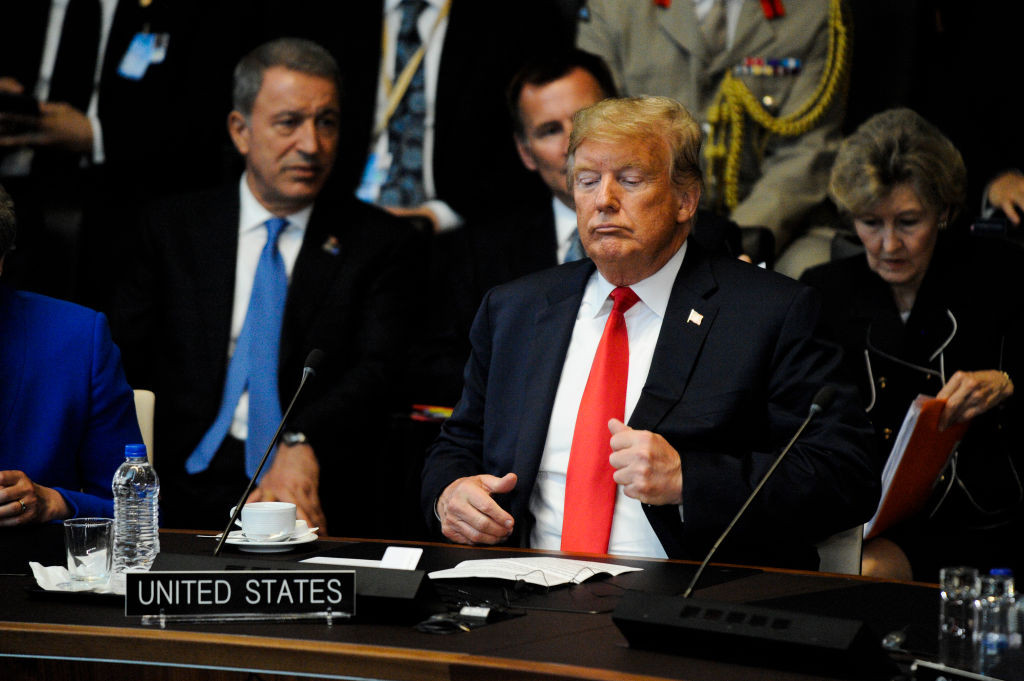 Concluziile summit-ului NATO din Bruxelles. La final, Trump s-a lăudat că este ”un geniu stabil”