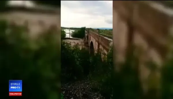 Mii de români afectați de inundații nu vor fi despăgubiți, nici măcar dacă au încheiat poliță