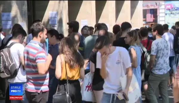 Cozi pentru înscrierea la facultate. Care sunt cele mai populare specializări