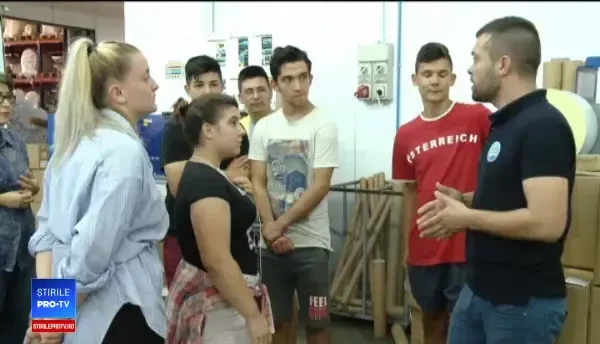 Elevii care au ales școlile de meserii, deși părinții le consideră ”o rușine”