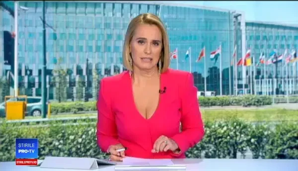 Juncker nu și-a putut menține echilibrul la summitul NATO. Afecțiunea de care suferă