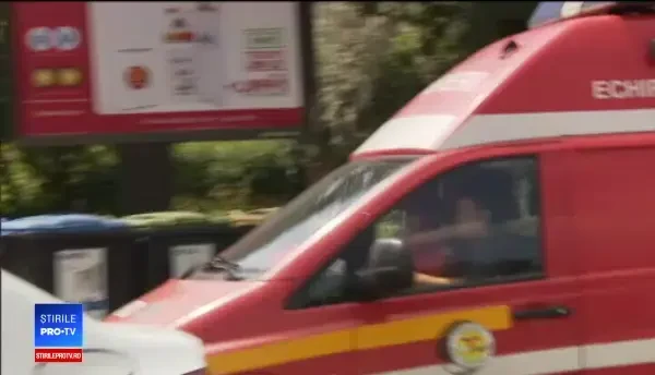 Șoferul care a provocat accidentul din Aviației, de negăsit. Doar pasagerul din dreapta a fost prins