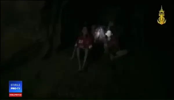 Unul dintre copiii din peștera din Thailanda a ajuns erou. El i-a ghidat pe scafandri