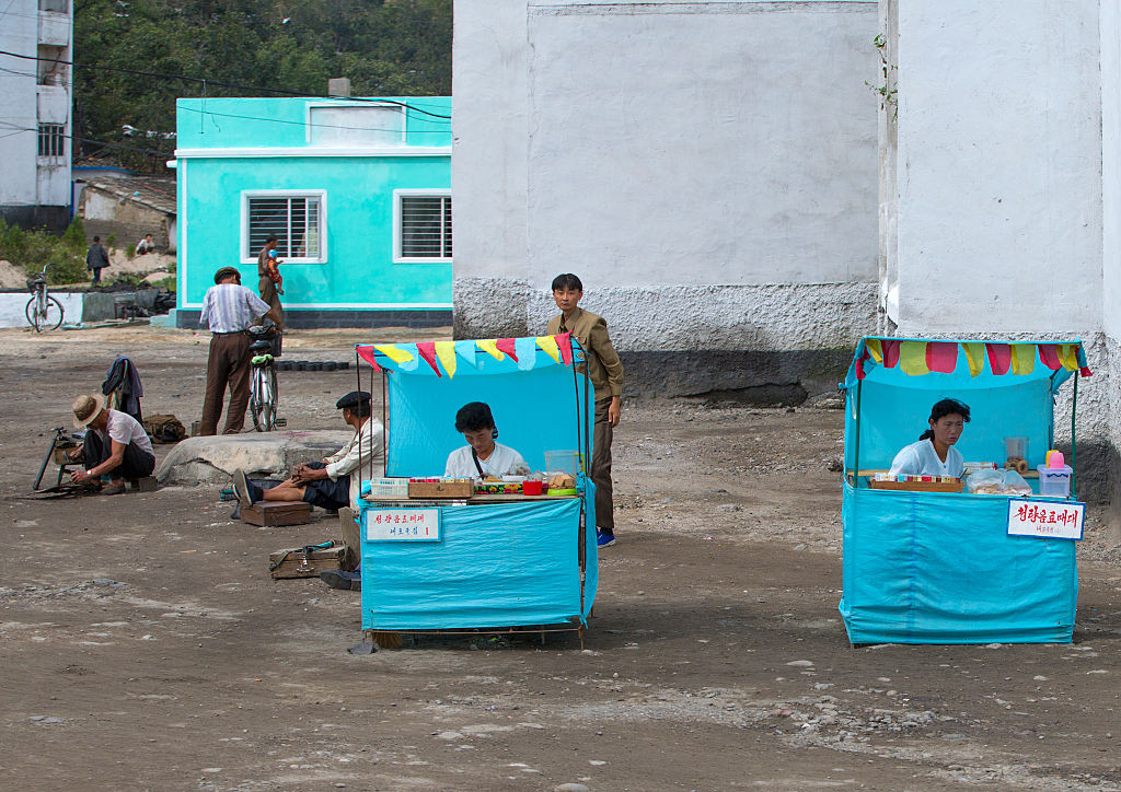 Cele mai cumpărate două produse în Coreea de Nord