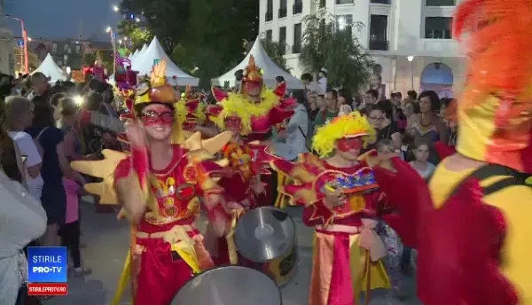 Festivalul internaţional de teatru de stradă, în Bucureşti