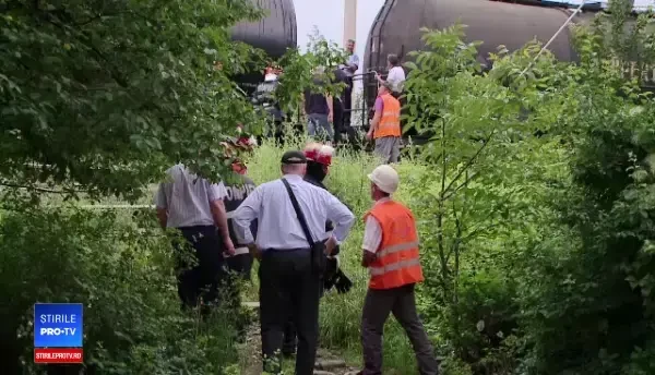 Tânăr electrocutat, după ce s-a urcat pe un vagon de tren: “Flăcări, domnule, flăcări”