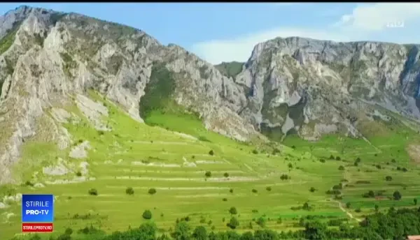 Ținutul de basm din Alba care atrage tot mai mulți turiști. Jeremy Irons l-a făcut celebru