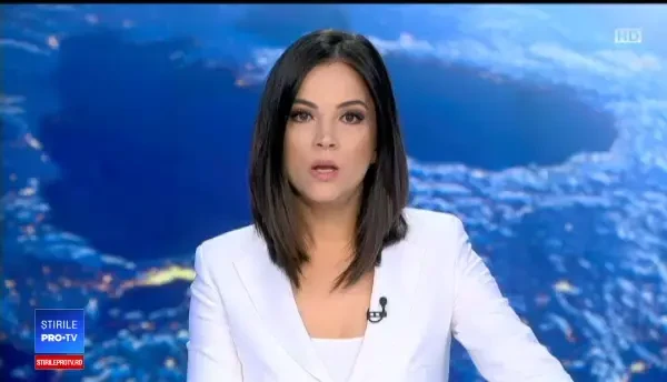 Un șofer a încercat să intre cu mașina în mai mulți muncitori. Oamenii au sărit în șanț