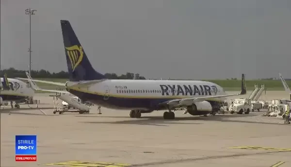 De ce a aterizat de urgenţă avionul Ryan Air. Unii pasageri s-ar fi ales cu timpanul spart