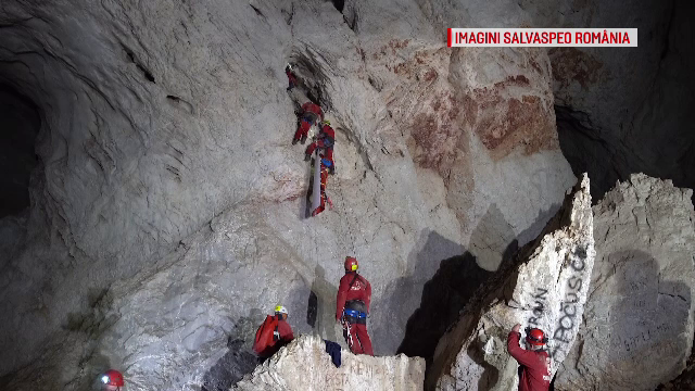 Exercițiu de salvare în Peștera Cetățile Ponorului. Au participat 52 de speologi