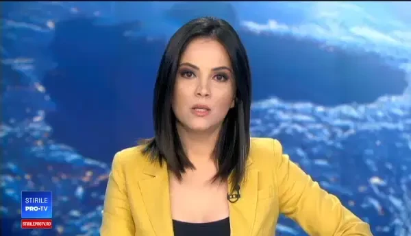 Un avion militar cu 2 militari la bord s-a prăbușit în Bacău. Starea piloților