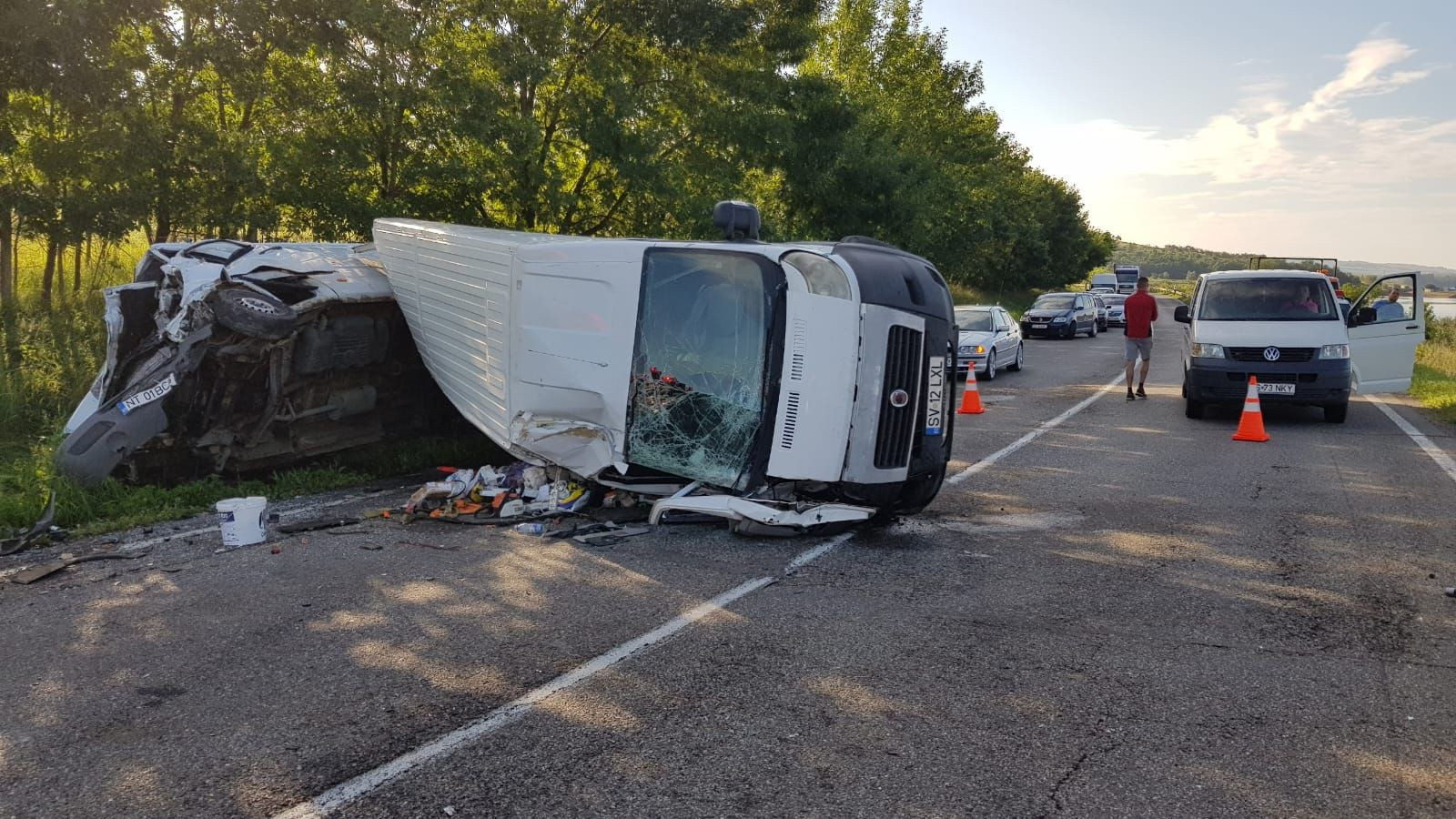 Accident în judeţul Suceava, la ieşirea din Fălticeni. 4 vehicule s-au ciocnit