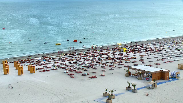 Zilele din săptămână când prețurile pe litoral scad cu 25%. ”Clienţii pot găsi tarife mai bune ”