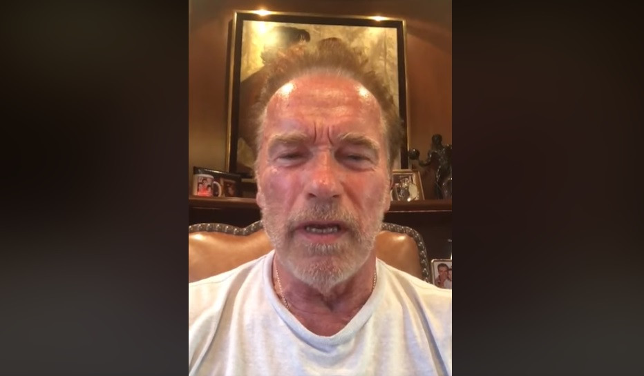 Momentul în care Arnold Schwarzenegger este atacat de un bărbat. VIDEO