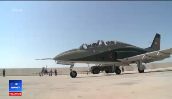 Incidentul aviatic din judeţul Bacău, investigat de o comisie militară. Starea celor doi piloţi