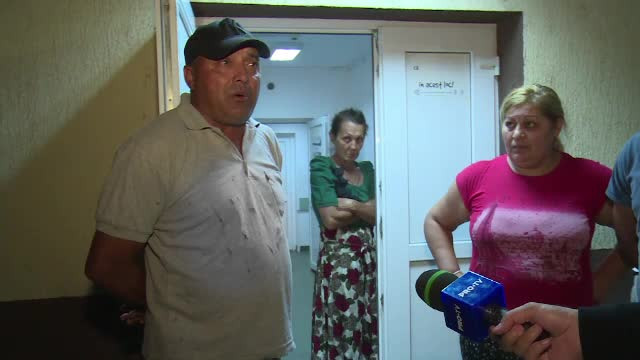 Cati bani a pierdut un barbat la pacanele. Nu a mai rezistat si a distrus aparatul