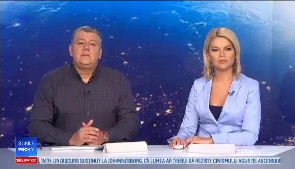 O femeie a murit după ce a fost lovită și târâtă de o mașină. În zonă nu sunt trotuare