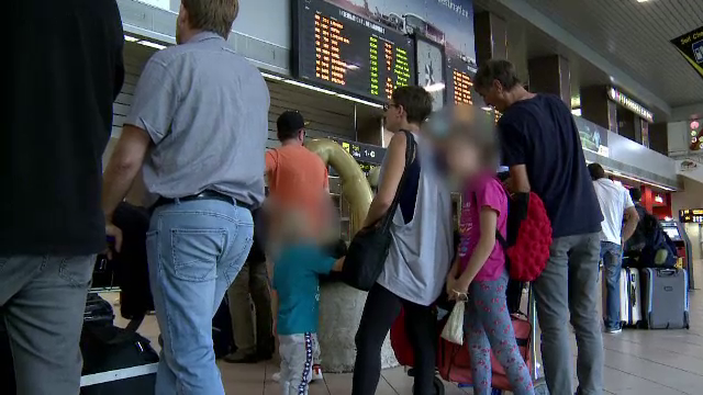 Noi reguli în cazul copiilor care călătoresc în străinătate. Ministerul de Interne a modificat legea