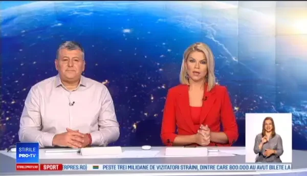 Ce a pățit o femeie care a pedalat pe un pod peste apă care se ridica