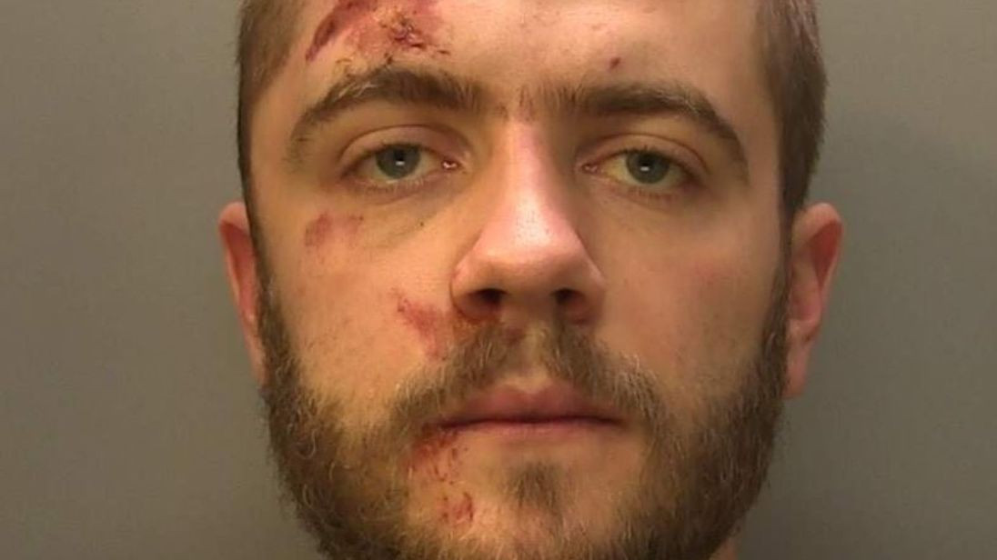 Bitcoin în valoare de 1.2 milioane de lire, confiscat de la un gangster. Cum a fost prins