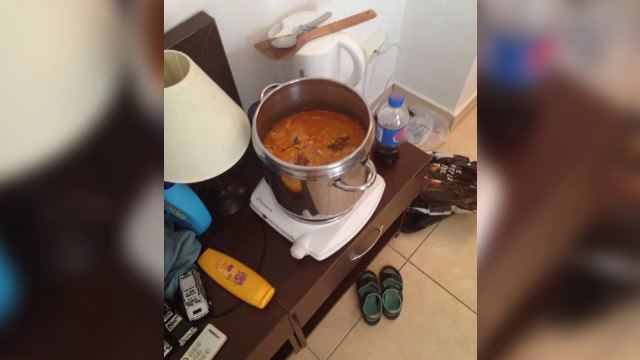 Imaginile surprinse într-un hotel din Mamaia. Planul unor turiști ca să economisească bani