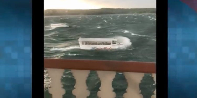 Nouă membri ai aceleiaşi familii au murit în vaporul scufundat în Missouri