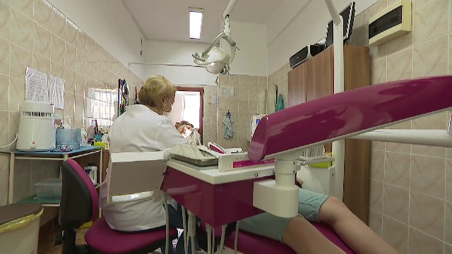 România, pe ultimul loc în Europa la igiena dentară. Obiceiul greșit format la adolescenți