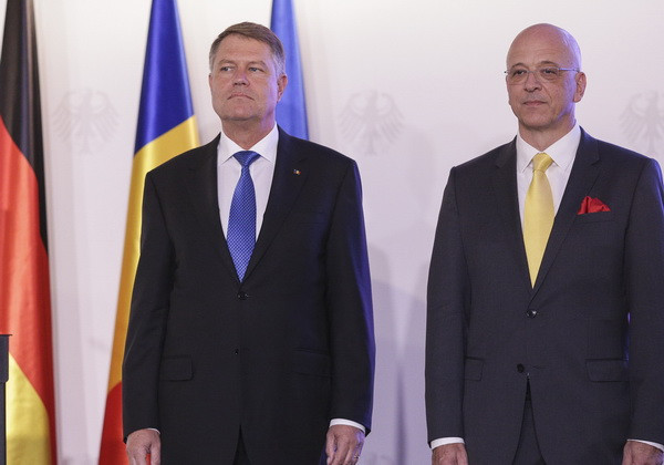 Ambasadorii Franţei şi Germaniei: România trebuie să lase luptele interne