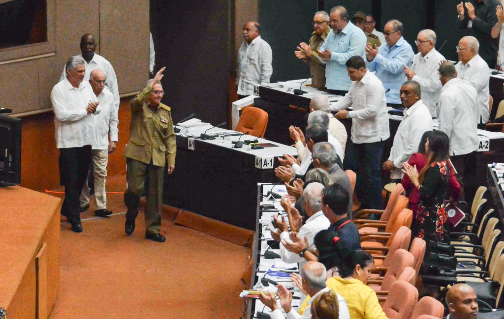 Cuba elimină termenul "comunism" din proiectul noii sale Constituţii