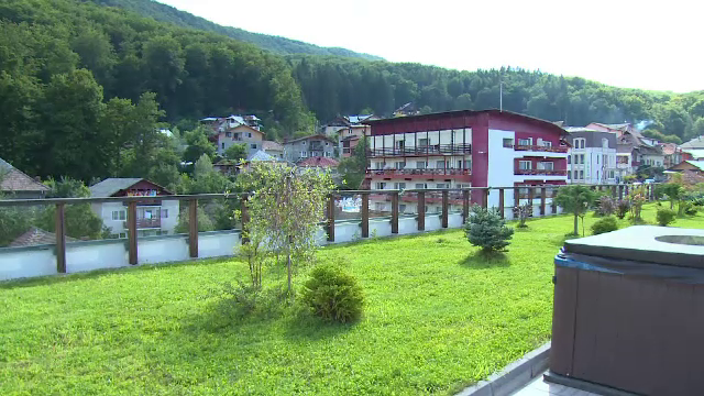 Baza de tratament de 3,3 milioane de € de la Băile Olăneşti zace nefolosită. Explicația Primăriei