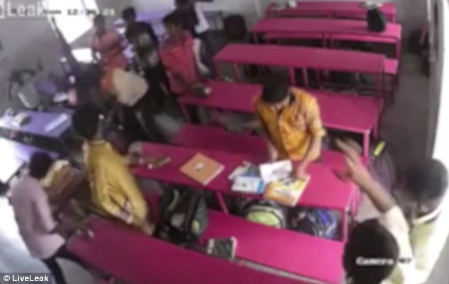 Un elev și-a ucis colegul, în urma unui conflict. Unde i-a fost găsit corpul