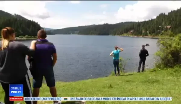 Directorul APIA Cluj, căzut în lacul Beliş, încă nu a fost găsit. Mărturia unui localnic