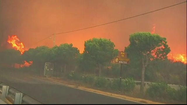 Incendii în Grecia: 74 de morți și 187 răniți. Armata Română, pregătită pentru a oferi ajutor