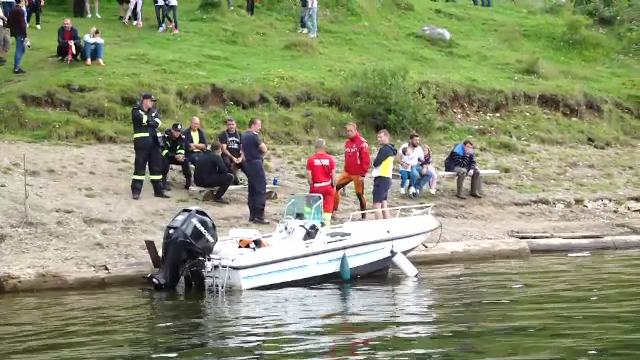 Directorul Apia Cluj, dispărut în lacul Beliș, căutat în continuare. Vor interveni scafandrii MApN