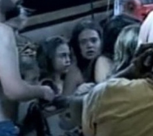 Incendii în Grecia. Un tată disperat își caută fiicele, după ce le-a observat la TV