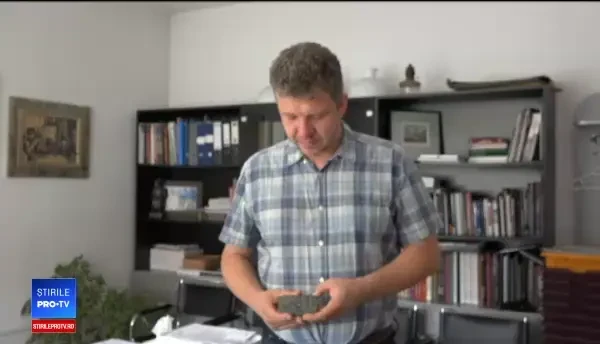 Descoperire unică făcută de un tânăr din Mureş, cu ajutorul detectorului de metale