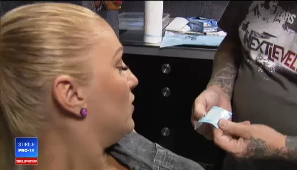 Cât de periculoase sunt bijuteriile montate sub piele. Avertismentul medicilor